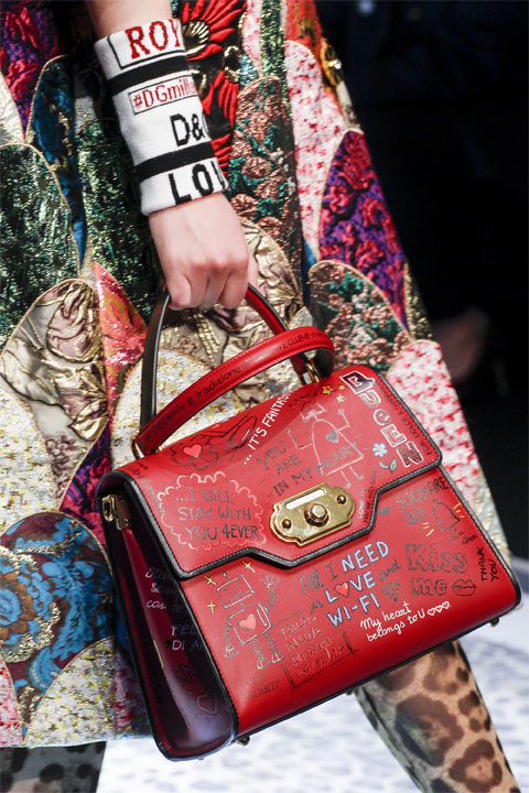 Модная сумка от Dolce & Gabbana красная для осени и зимы 2017-2018